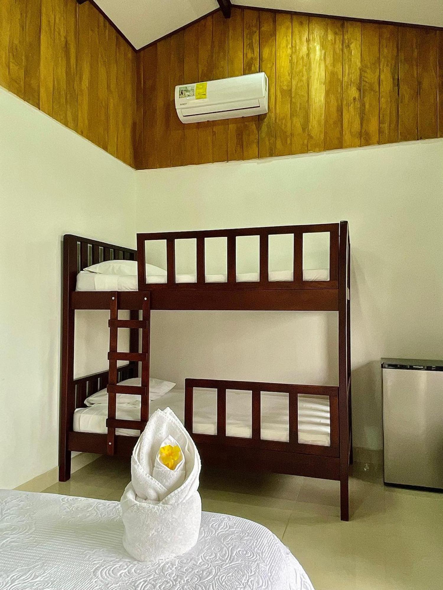 Heliconias Rainforest Lodge Бихагуа Екстериор снимка