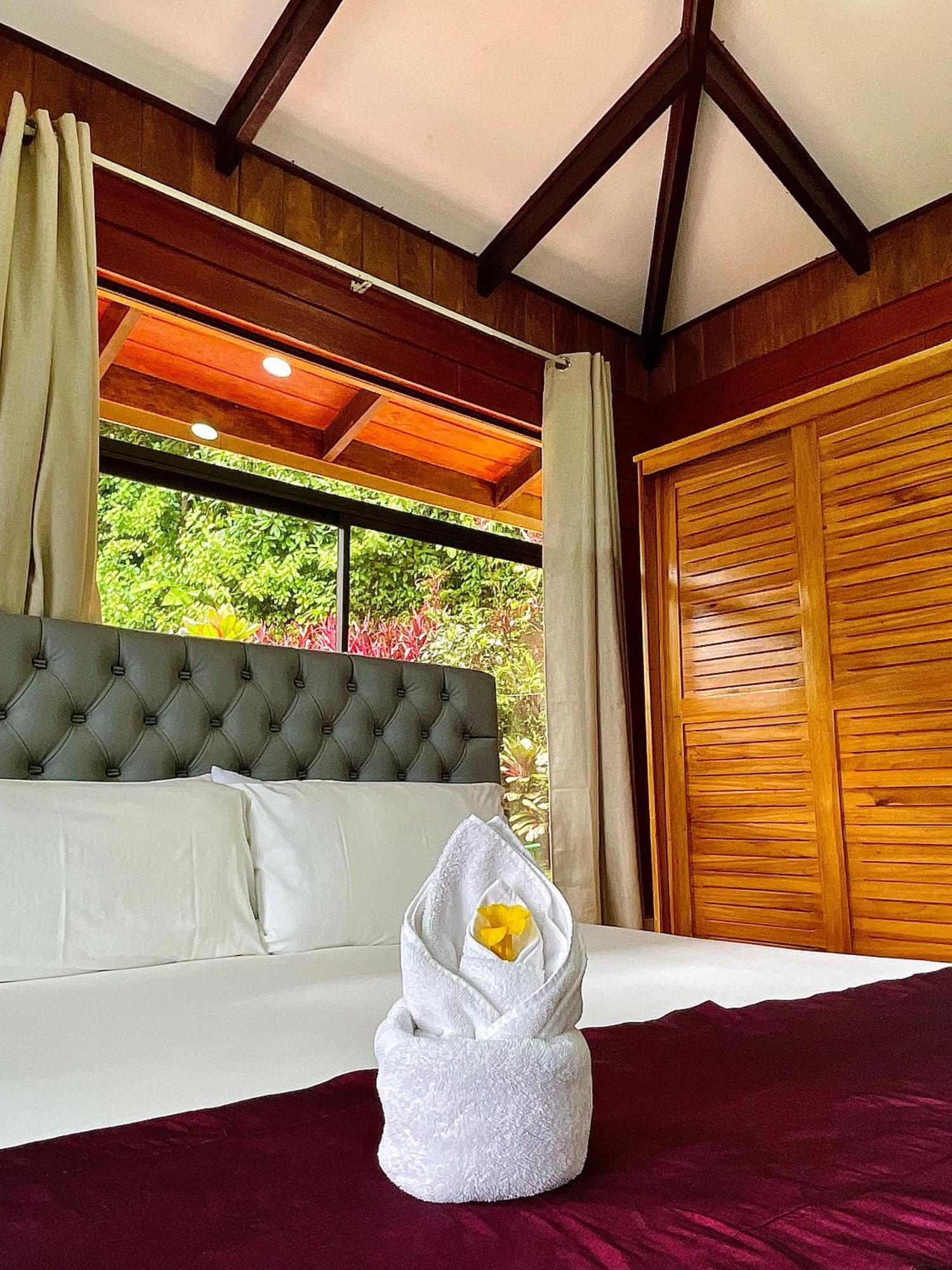 Heliconias Rainforest Lodge Бихагуа Екстериор снимка